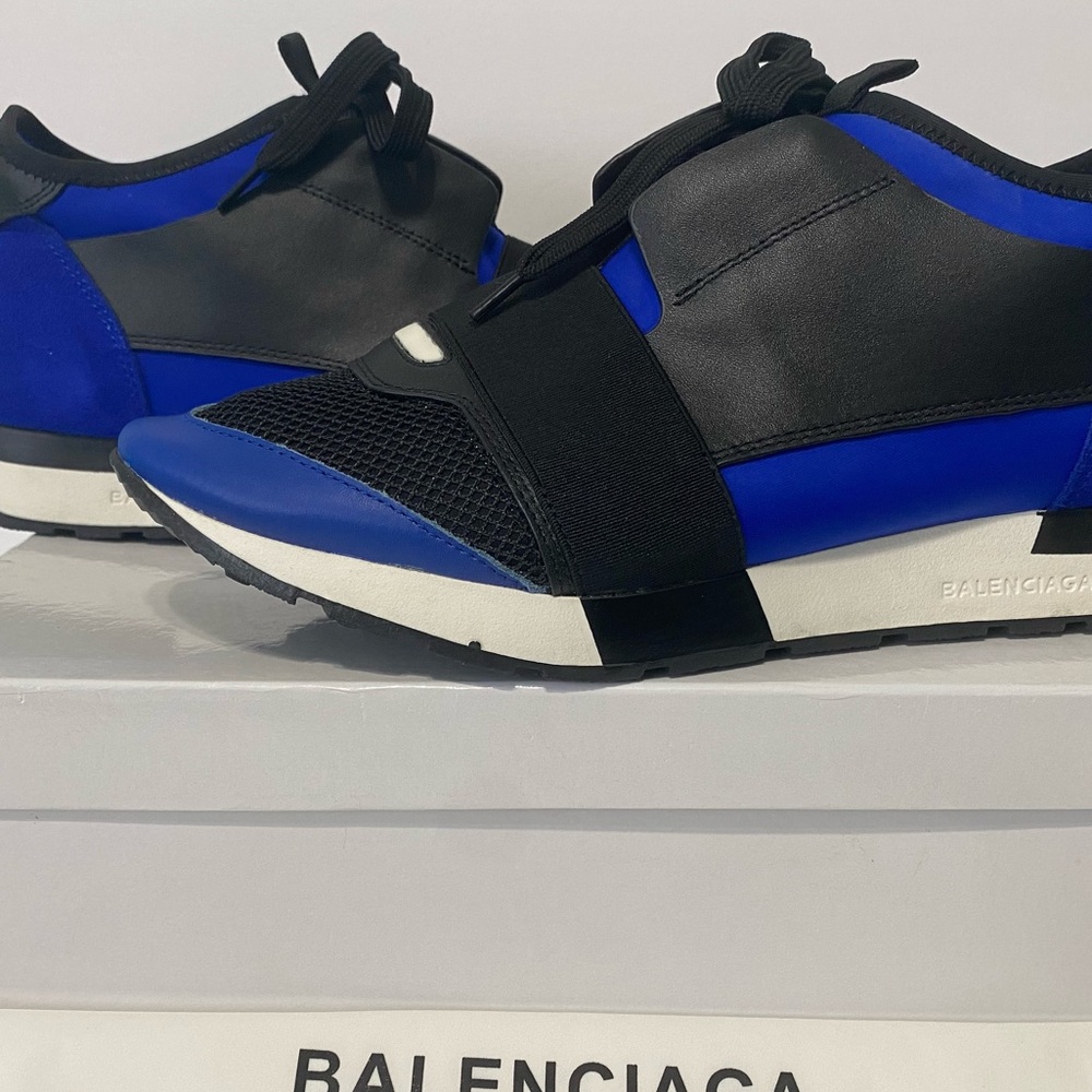 Brand New blue Sneakers Size 43